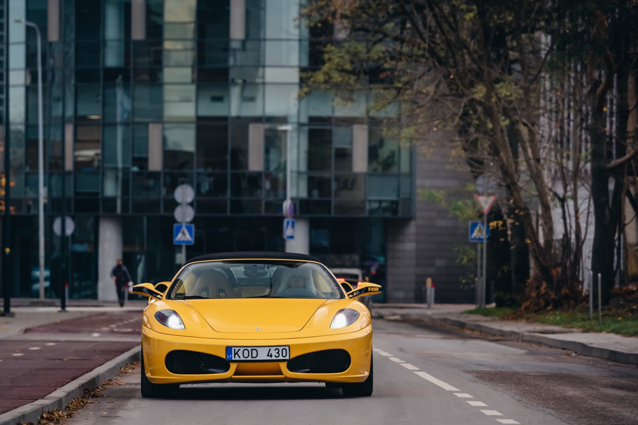 SuperDrive: поездка пассажиром на Ferrari или Lamborghini  | Davanu Serviss