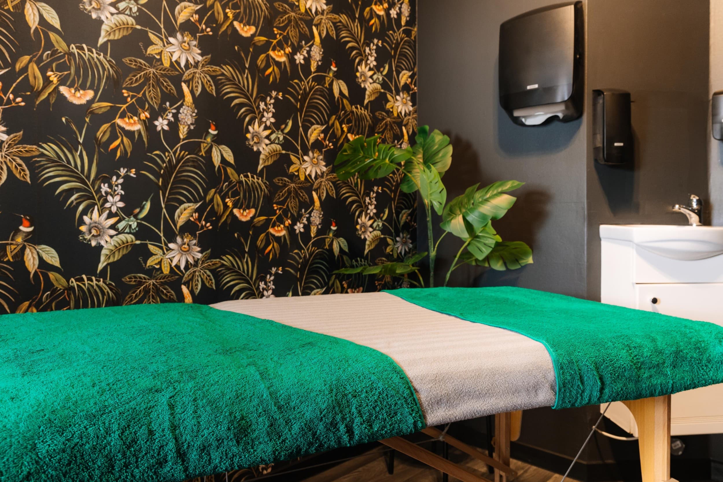 Dziļo audu masāža salonā "Old Riga SPA" (60 min.)