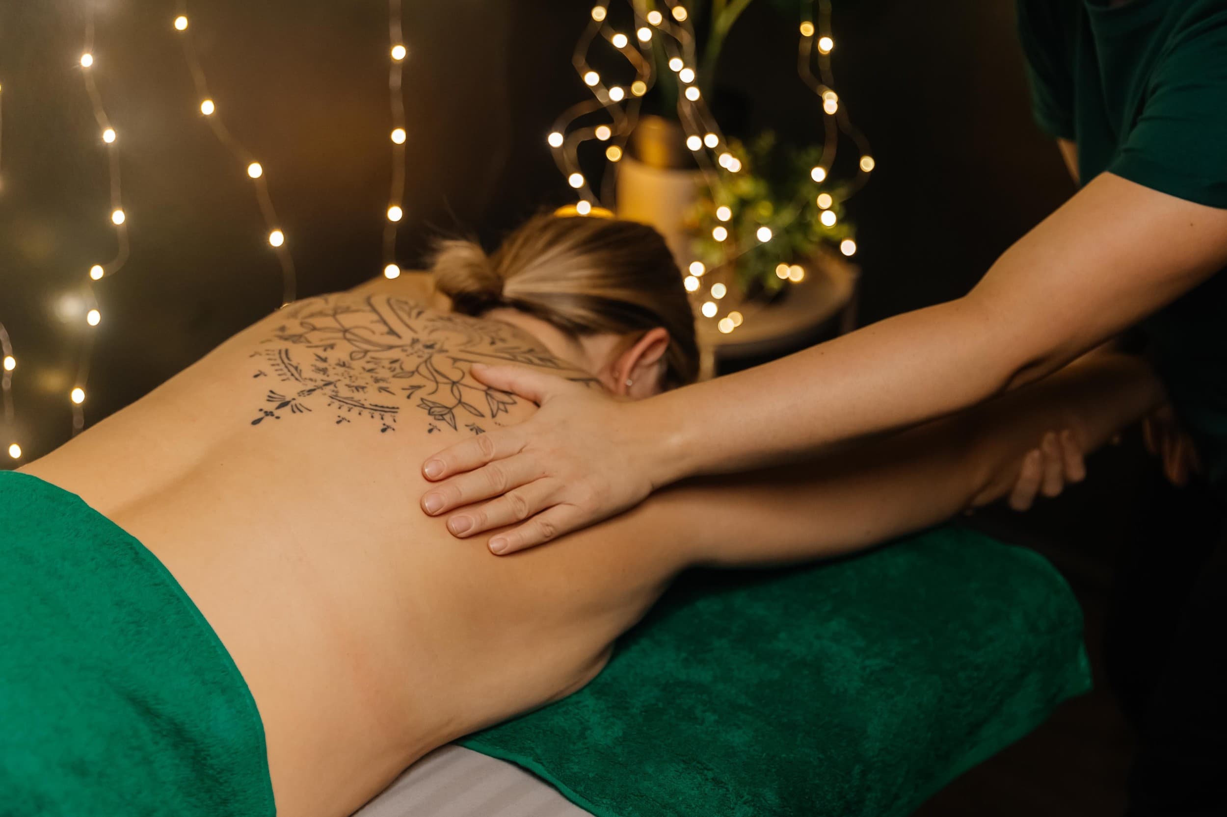 Dziļo audu masāža salonā "Old Riga SPA" (90 min.) | Davanu Serviss