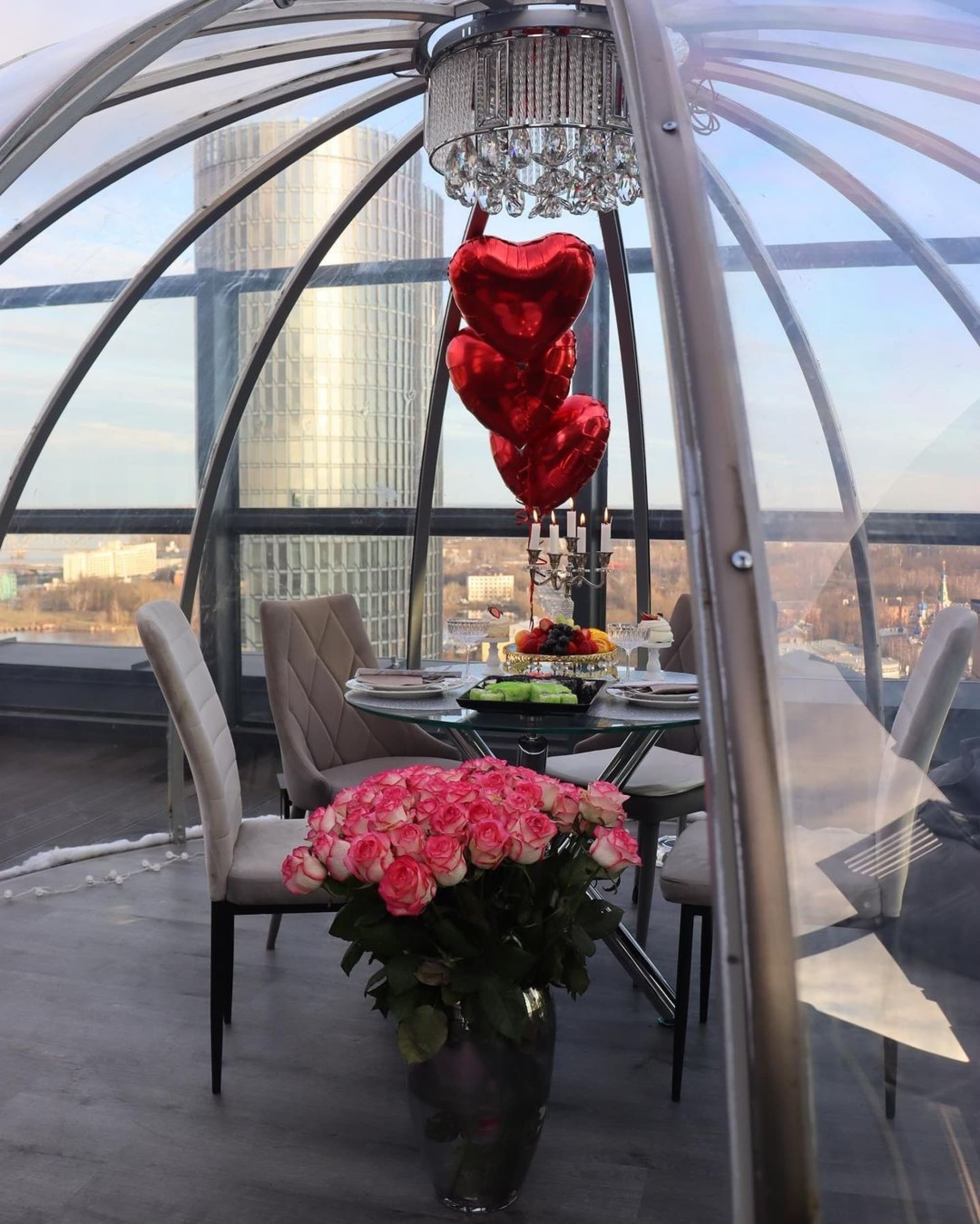 Brančs no putna lidojuma "Skyhouse Igloo" kupolteltī (5-6 pers.)