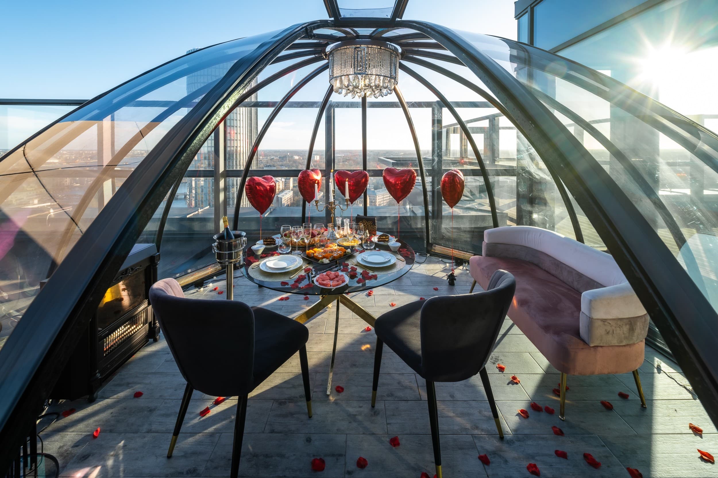 Brančs no putna lidojuma "Skyhouse Igloo" kupolteltī (5-6 pers.)