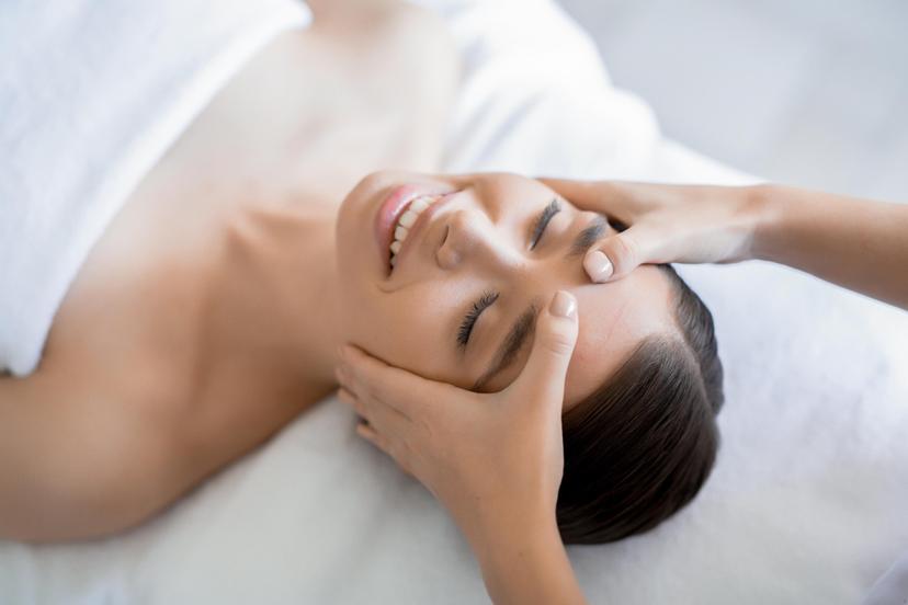 SPA procedūra sejas ādai studijā "Face Space"