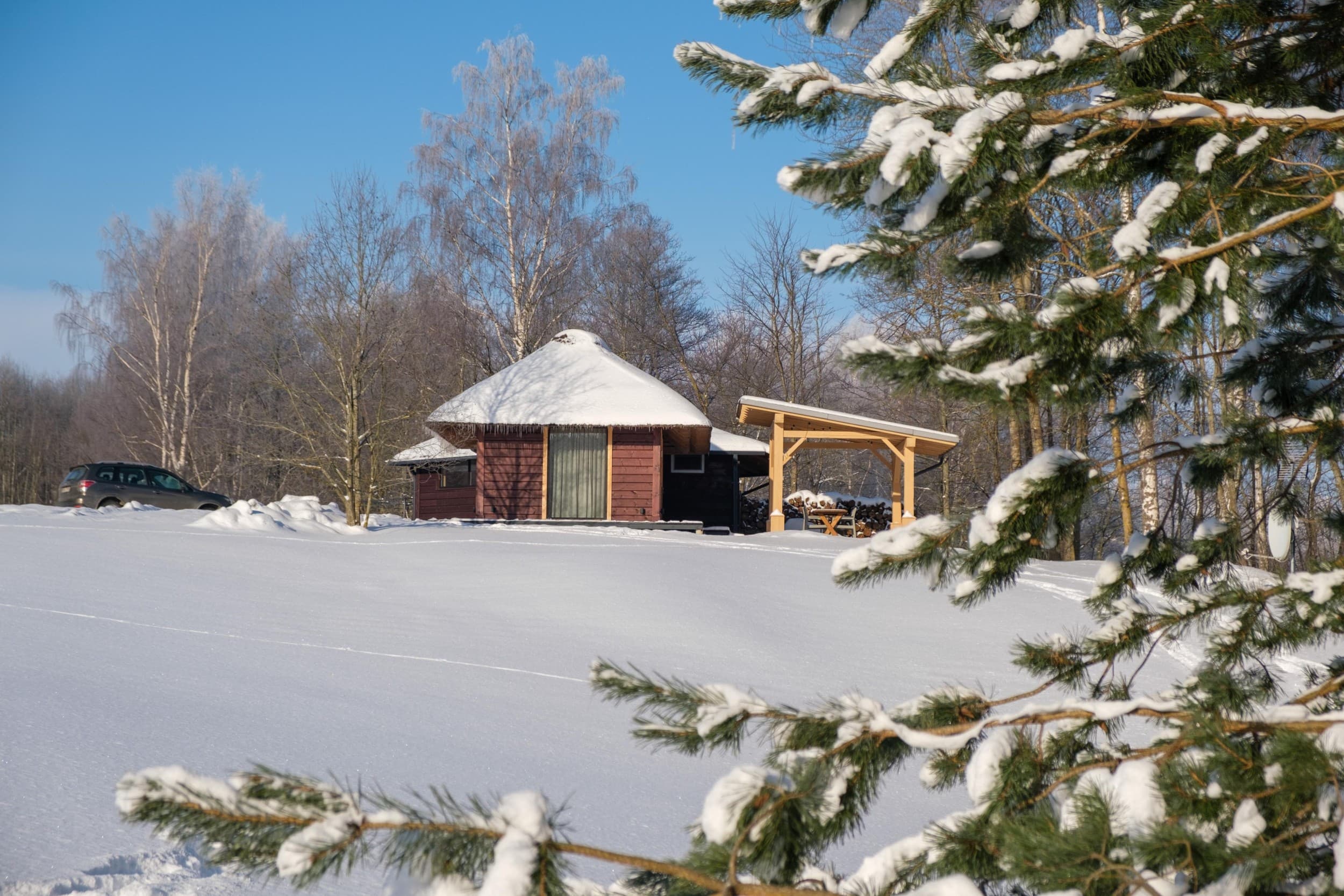 Brīvdienas dabas parkā Viesu Sētā "Locu Sala" (ziemas sezona) | Davanu Serviss
