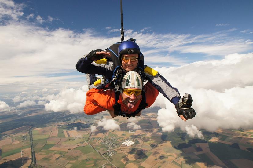 Tandēma lēciens ar izpletni Šauļos + H-cam VIDEO