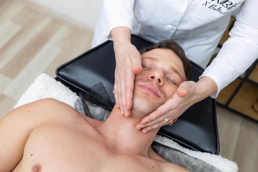 Sejas un ķermeņa ādas atjaunojošs komplekss no "OXI Beauty"