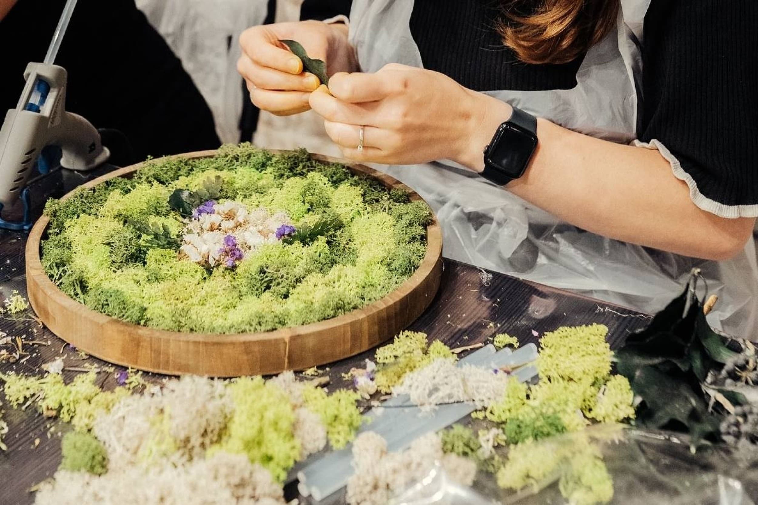 Эко-арт мастер-класс от «Moss Art Studio»: круглая картина из мха