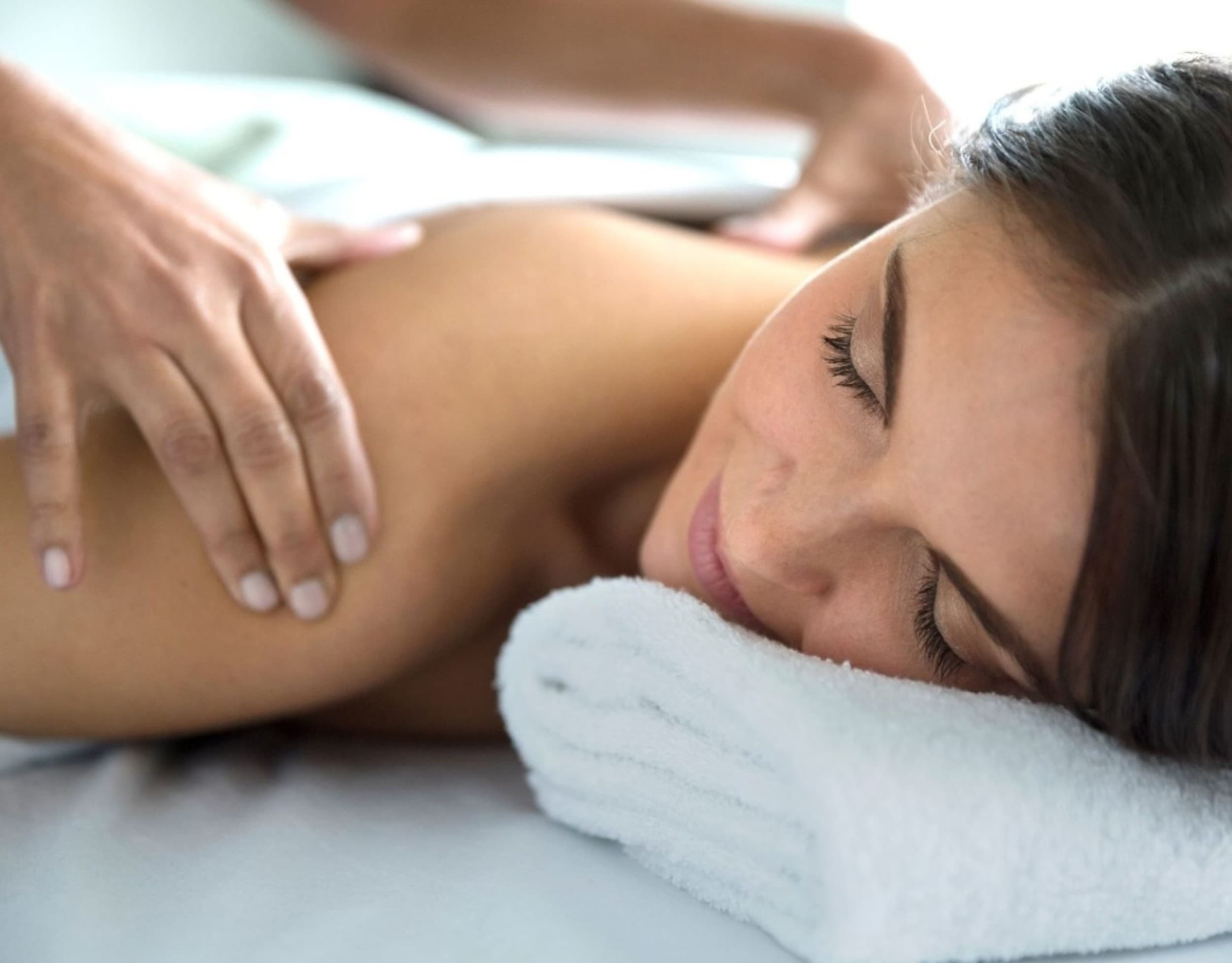 SPA atpūta ar masāžu un pusdienām "LaSpa" kompleksā Laulasmā