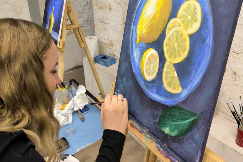 Gleznošanas nodarbība no "Paint & Progress"