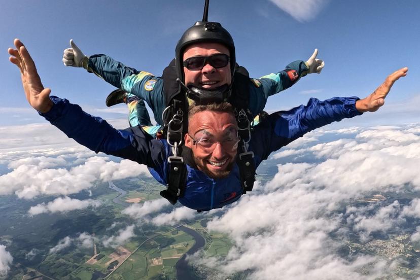 Lēciens ar izpletni tandēmā Latgalē ar H-cam video