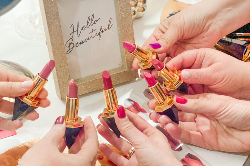 PATI – lūpu krāsu radošā darbnīca 3 personām