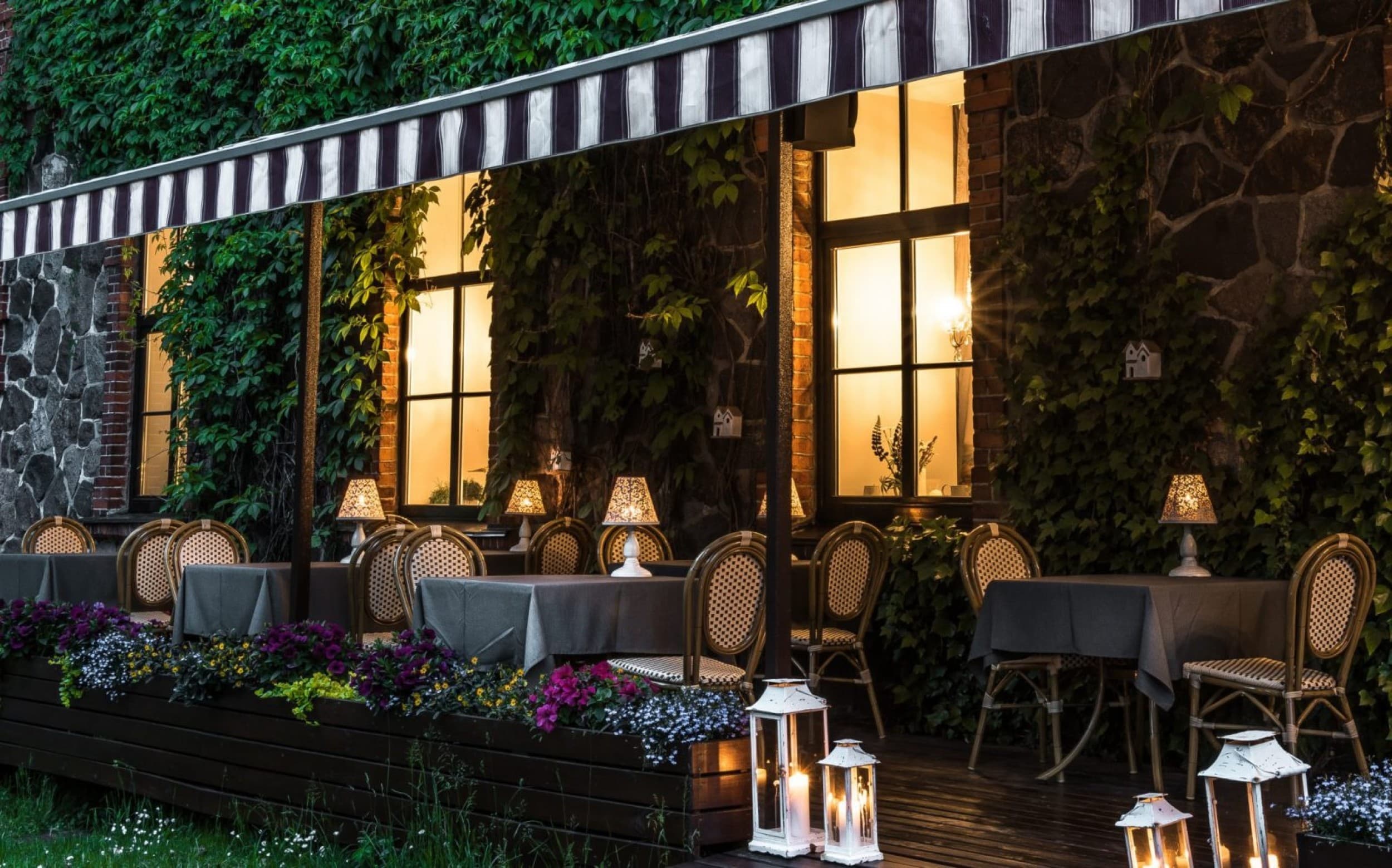 Романтический отдых с вином и сладостями – Hotel Sigulda