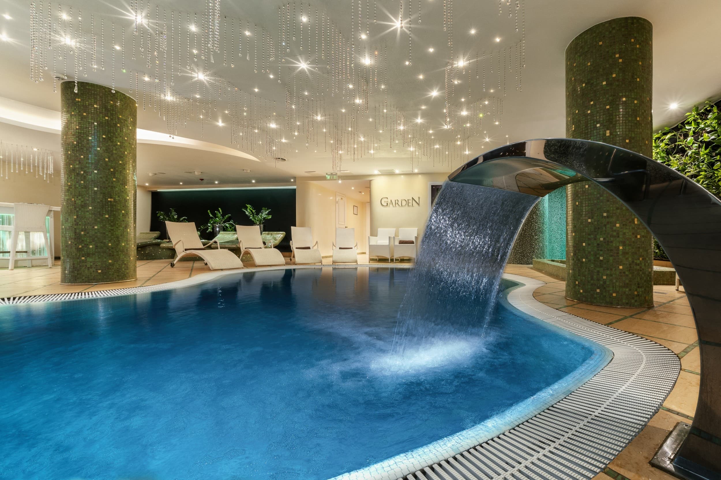 Atzīšanās mīlestībā – SPA atpūta, masāža un maltīte diviem