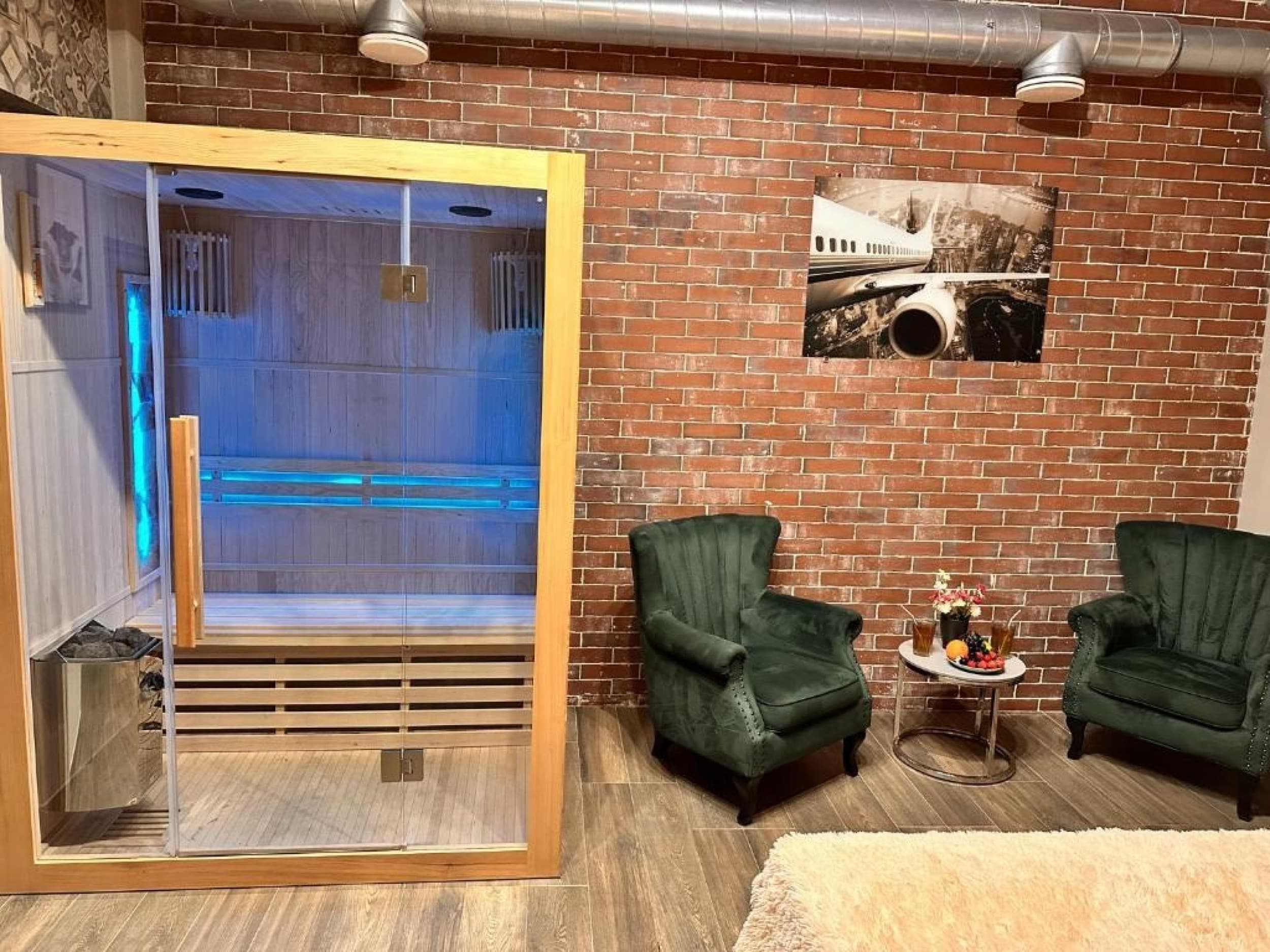 Skyhouse SPA Cinema: 1 nakts ar SPA un kino 2–4 personām | Davanu Serviss