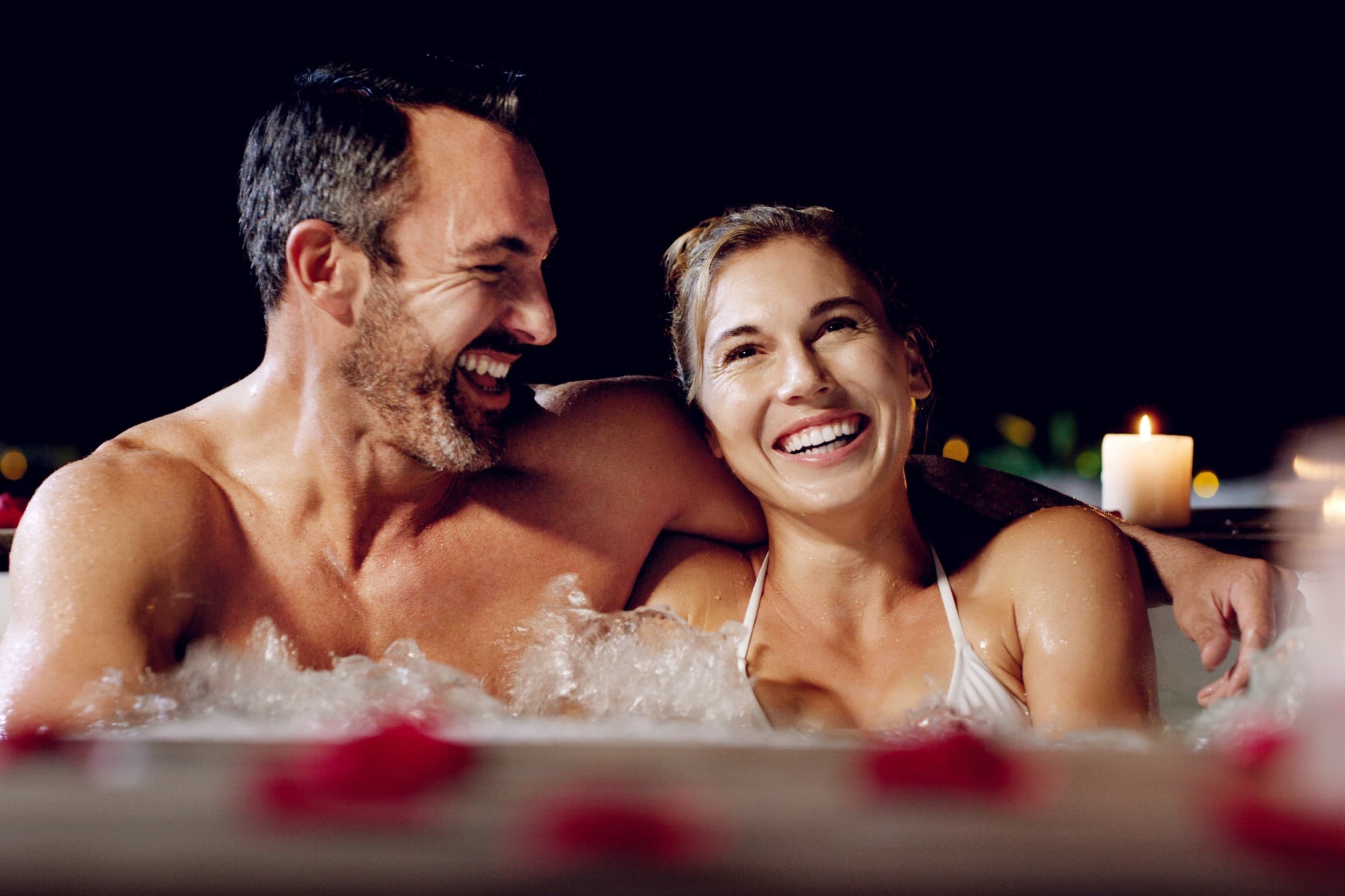 Skyhouse SPA Cinema: 1 nakts ar SPA un kino 2–4 personām | Davanu Serviss