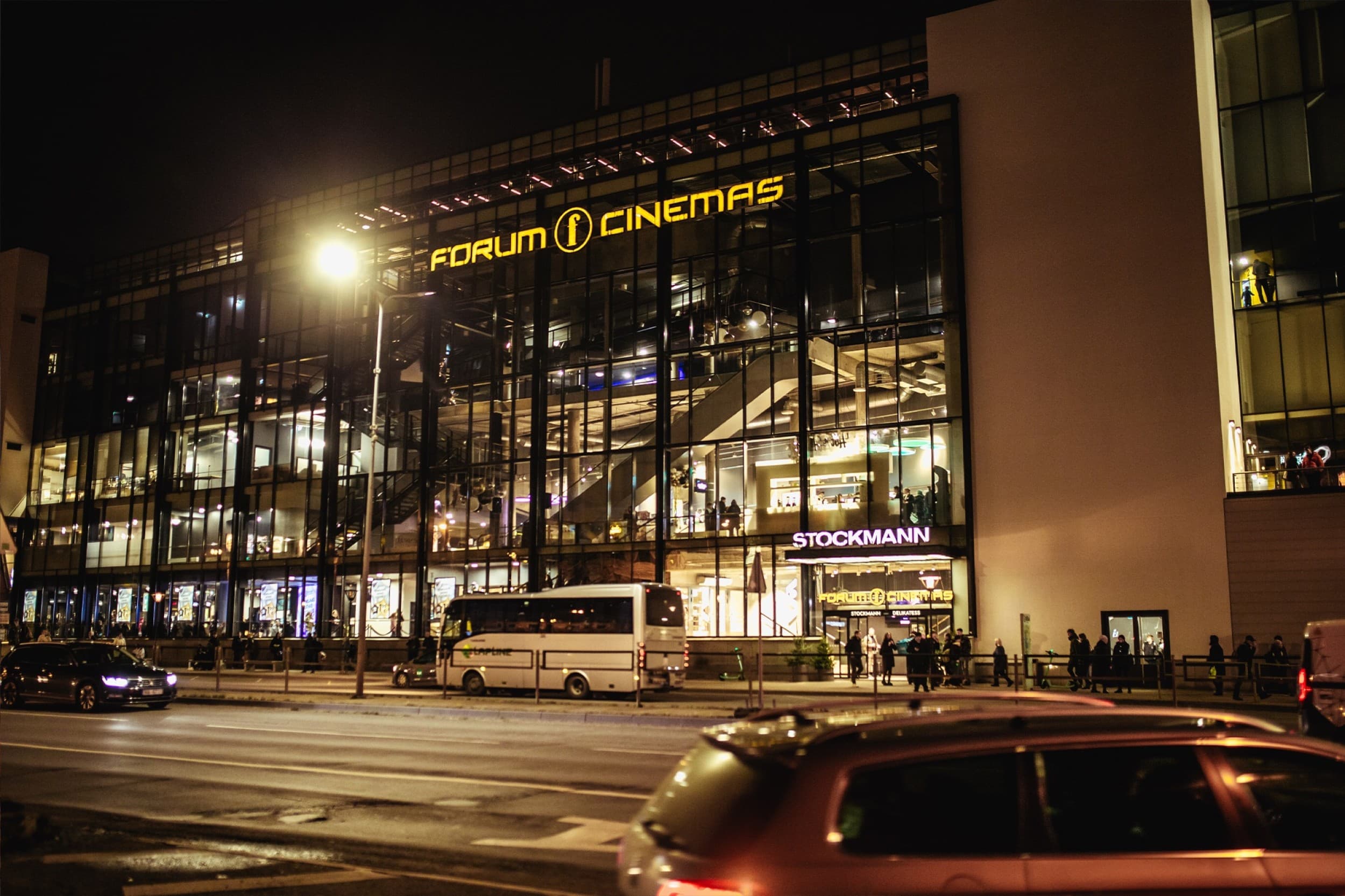 Forum Cinemas – подарочный билет в кино и закуски | Davanu Serviss