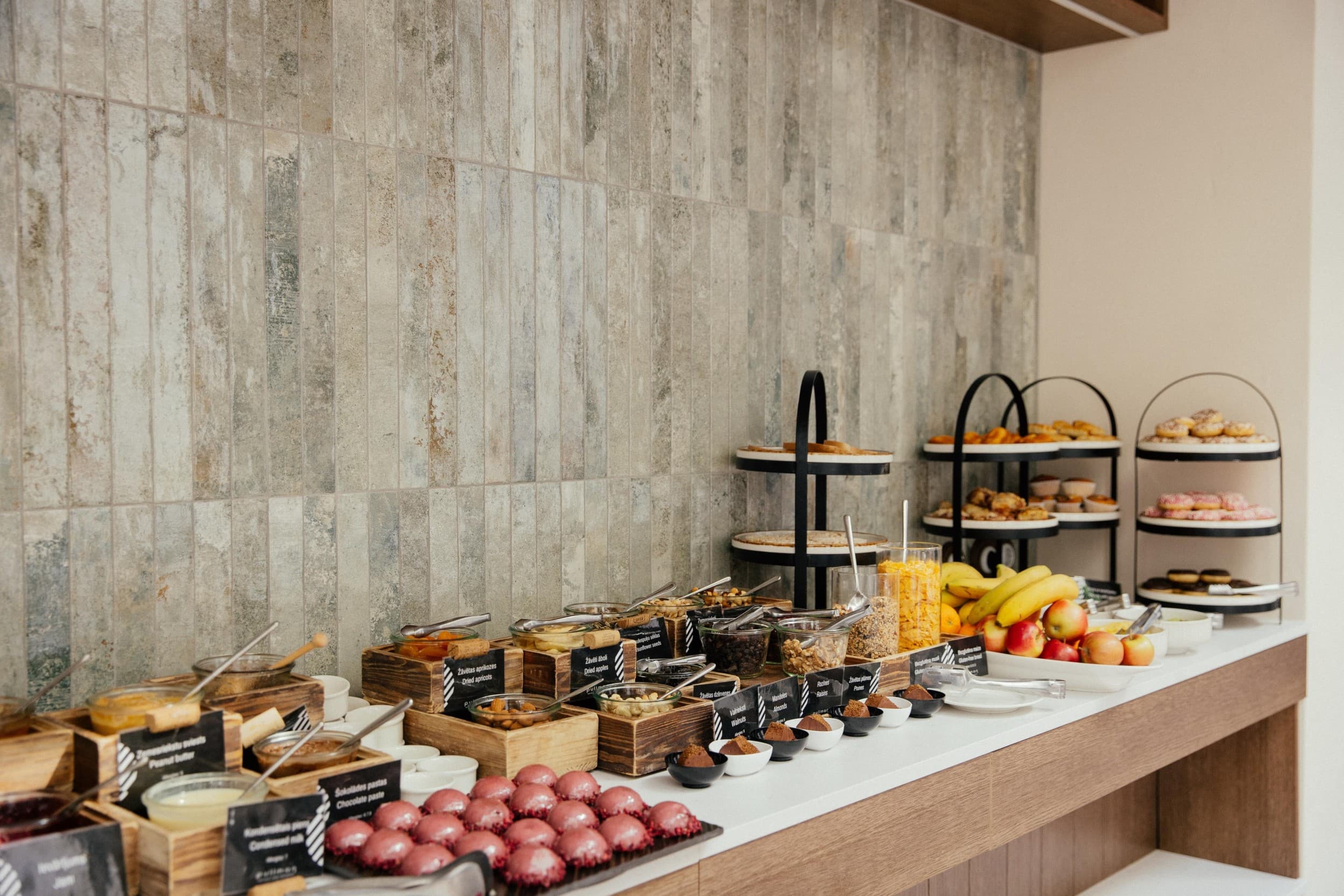 Pullman Breakfast – pieczvaigžņu brokastis Rīgas sirdī | Davanu Serviss
