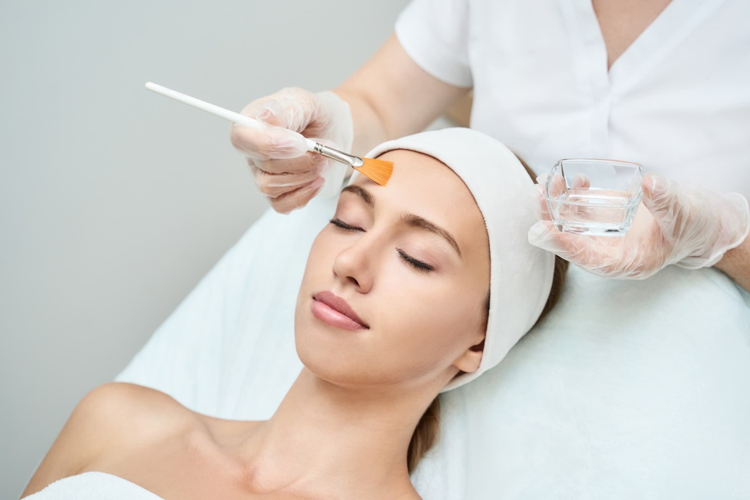 CRYSTAL PEEL Dermaceutic – pīlings veselīgai sejas ādai 
