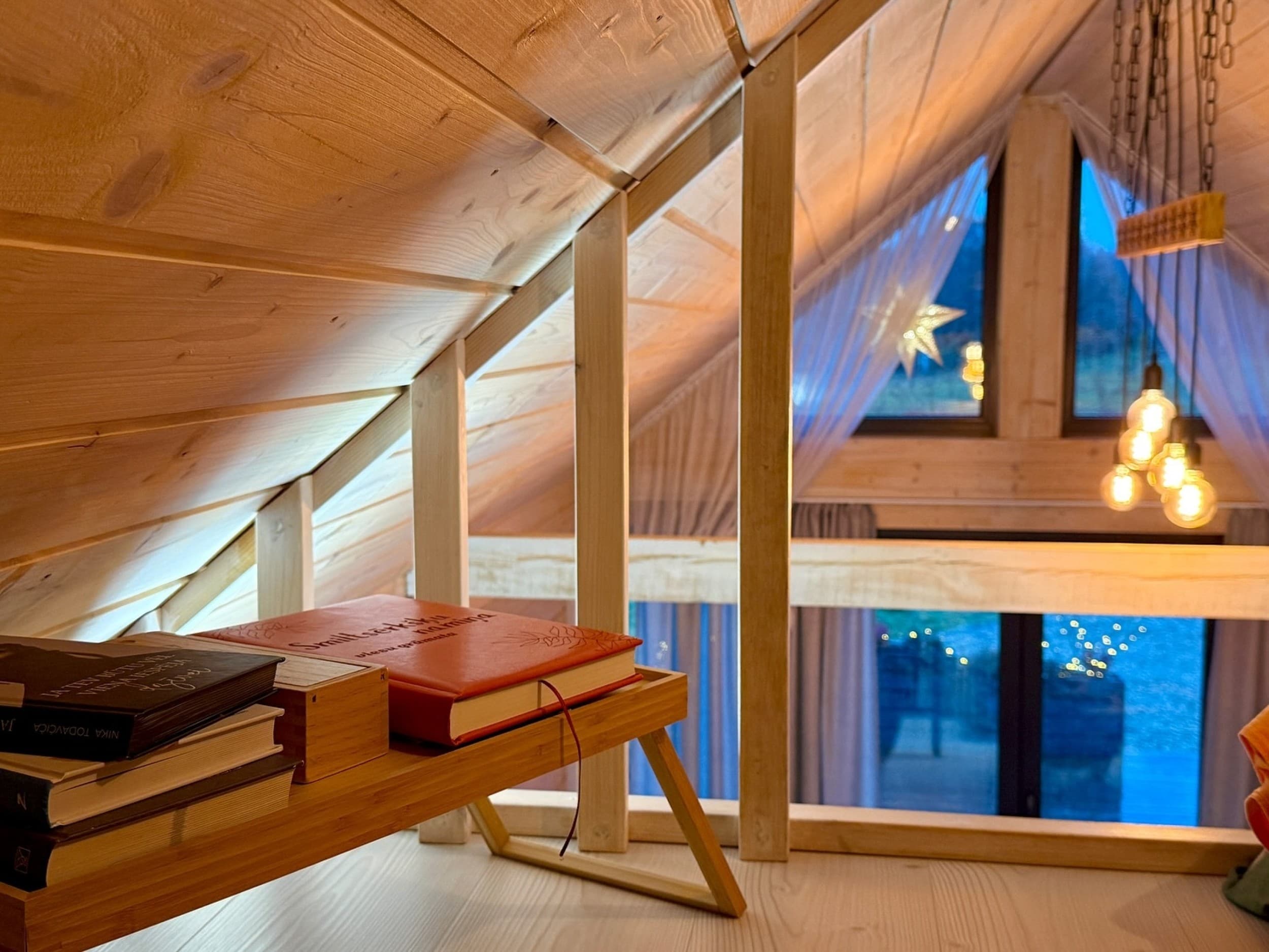 Домик в облепиховом саду и купель для двоих – будний день