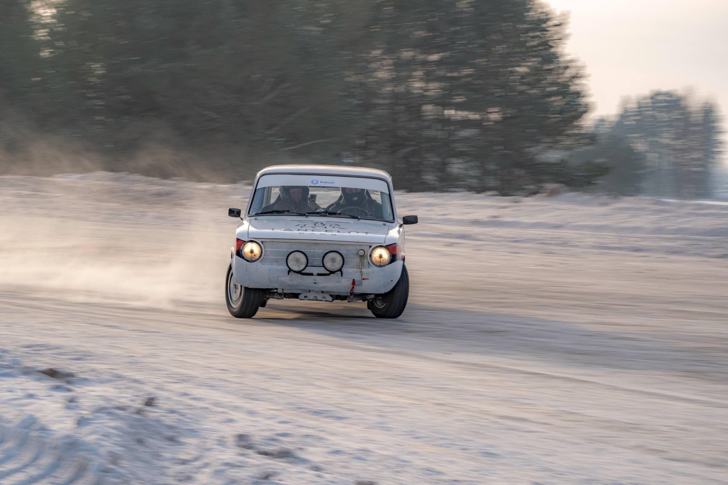 Rallija taksi - brauciens diviem ar rallija Žiguli