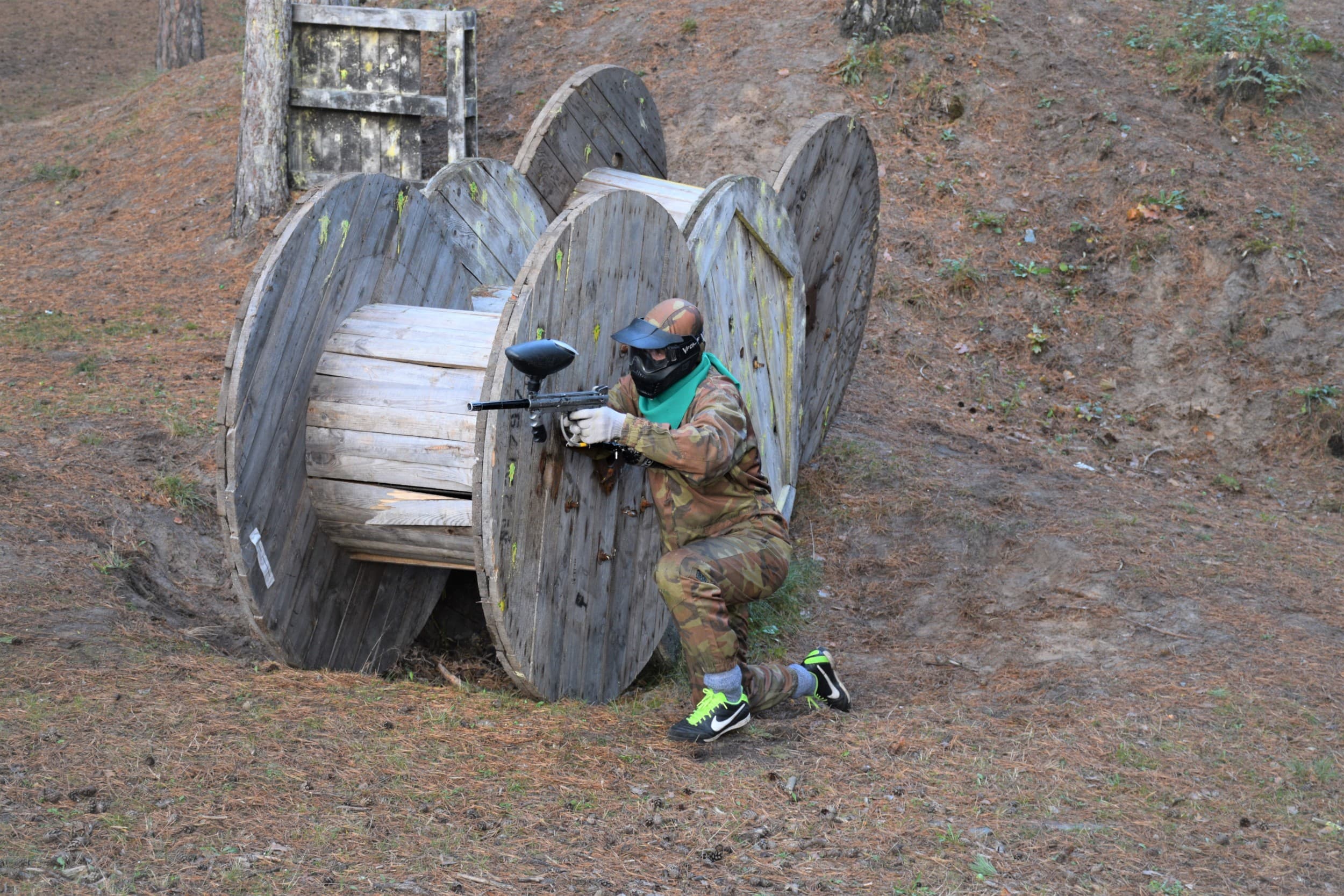 Peintbols ārā 4 personām, GUNSnLASERS Mežaparkā