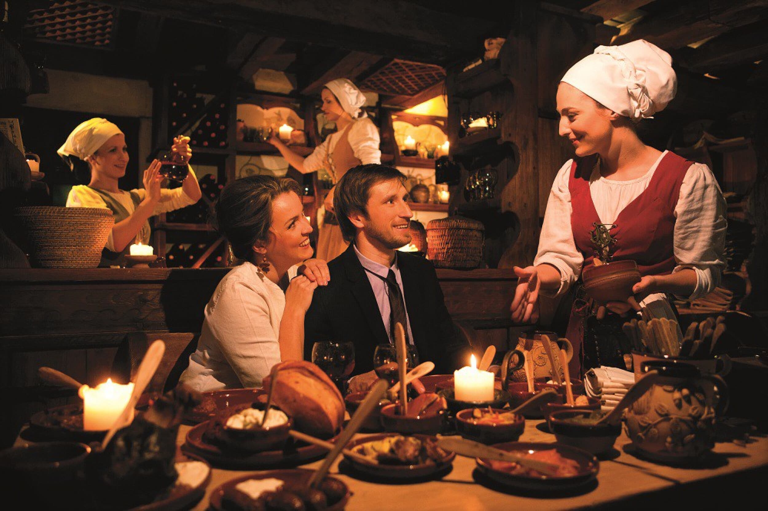 Средневековое пиршество в «Olde Hansa»