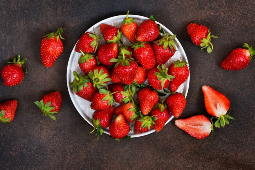 Aromātiska ogu masāža sejai, kaklam, dekoltē zonai