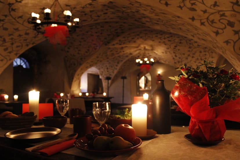 Romantiska satikšanās viduslaikos (2 pers.)