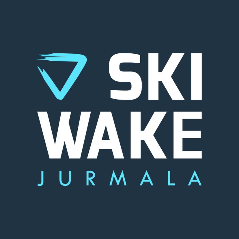 Ūdensslēpošana aiz ekonomiskās laivas