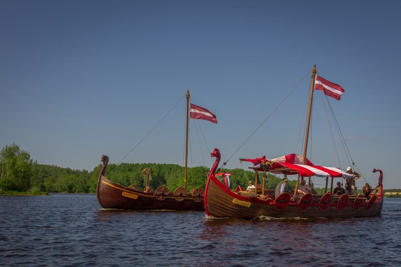 Brauciens pa Daugavu ar "Nameisi" (6 personām)