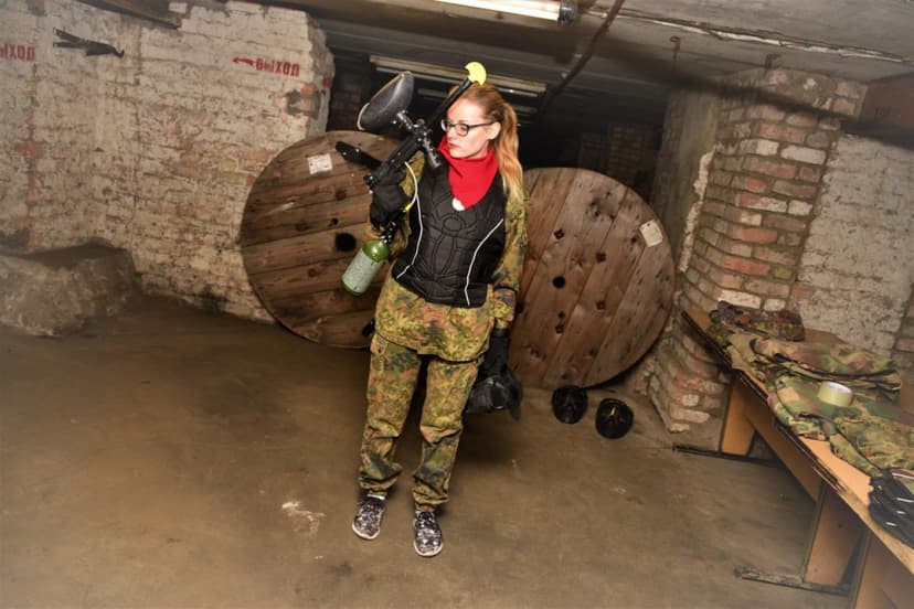 Peintbols iekštelpās vai āra trasēs no GUNSnLASERS (2 pers., 3h, Rīga)