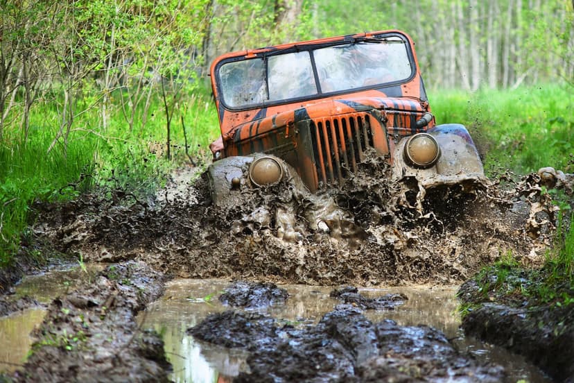 Ekstrēmais brauciens pa bezceļa trasi ar ’’Bobiku’’