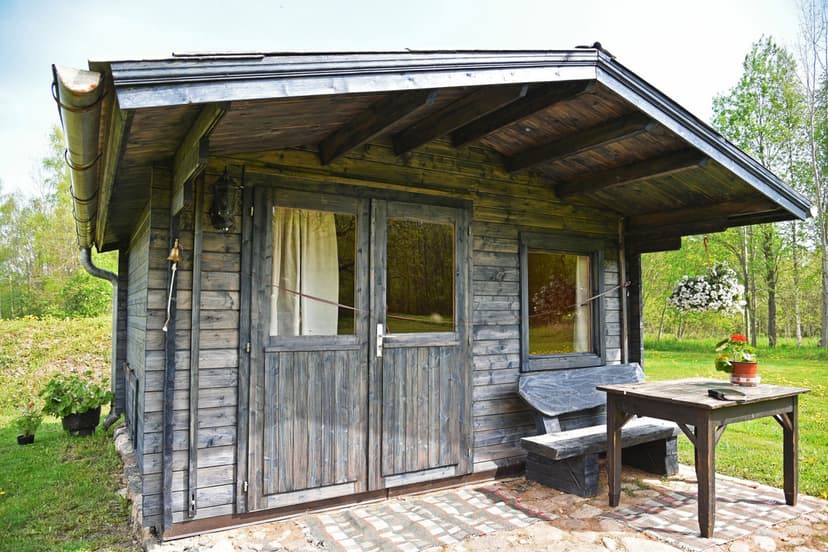 Stropu terapija bišu gultās „Atpūta ar bitēm”