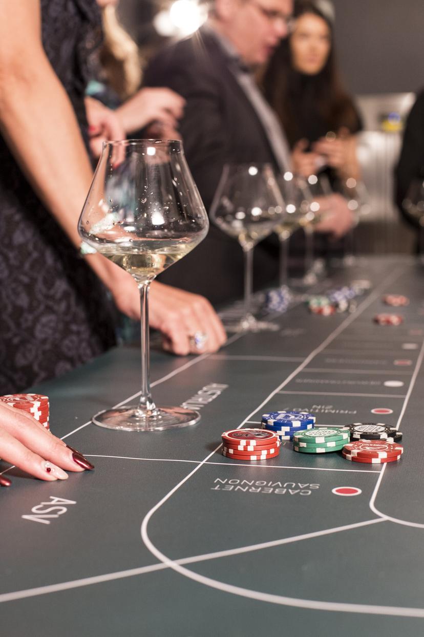 „Moltto'' Vīna Kazino un uzkodas Tavās mājās (6-12 pers., 1-1,5h)