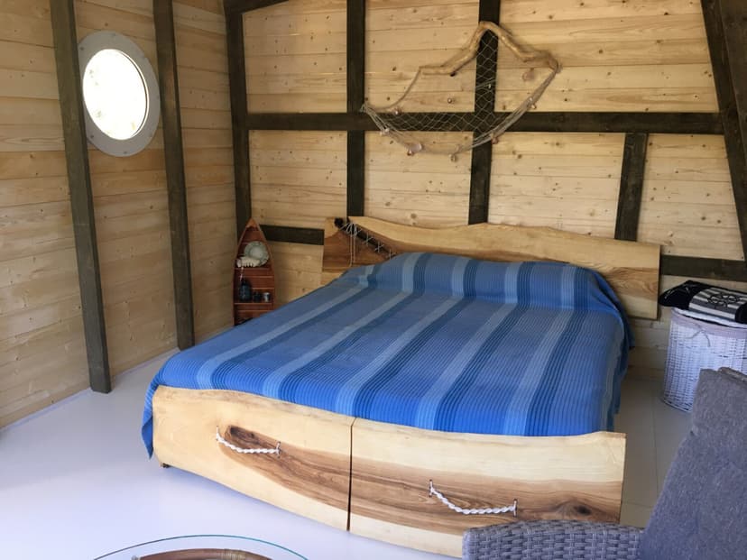 Atpūta namiņā kokā ’’Astotais vilnis’’ (2-4 pers., 3 naktis)