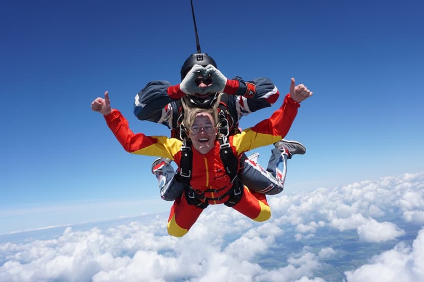 Lēciens ar izpletni tandēmā Latgalē