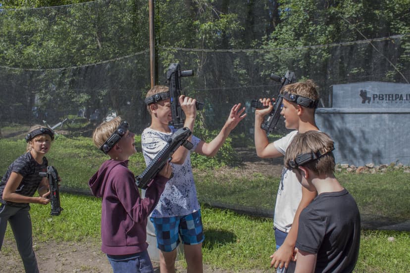 Lāzertaga ballīte Zaķusalas parkā (4 pers.)