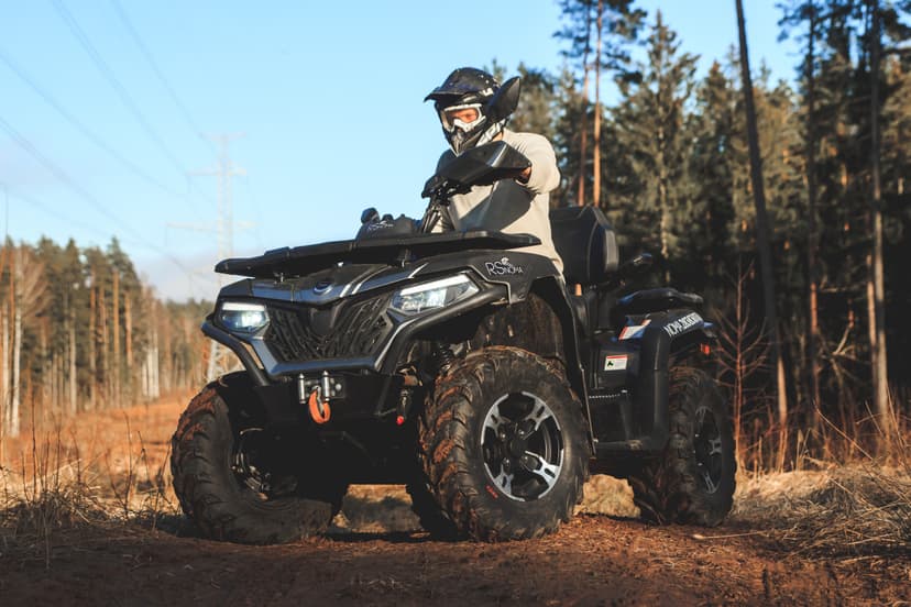 Brauciens ar kvadraciklu instruktora pavadībā Tukuma pusē (1h)