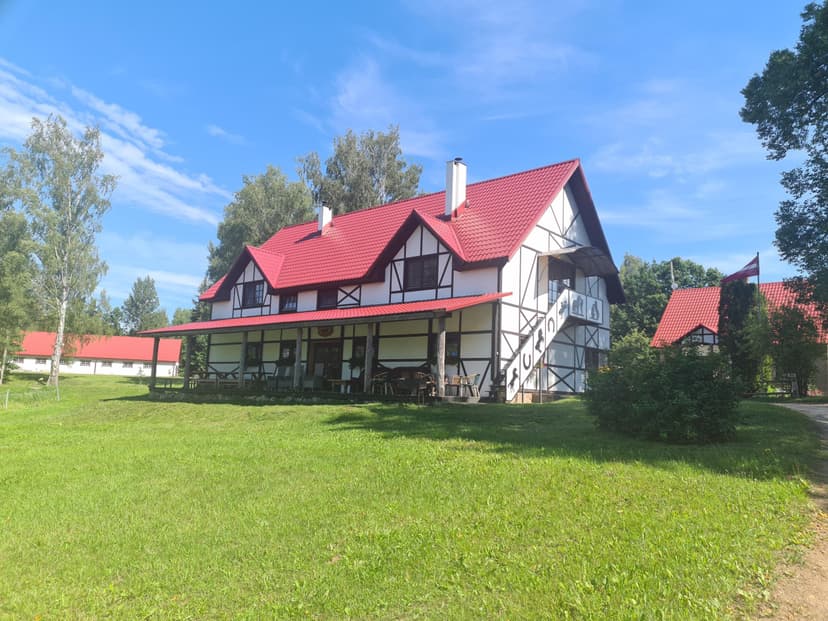 Latgaliskas pusdienas Zirgu sētas "Klajumi" kēķī (2 pers.)