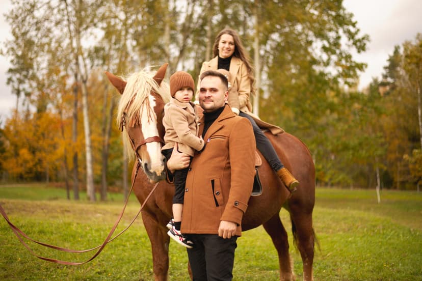 Pastaiga kovboju seglos un pankūku pusdienas "Klajumos" ģimenei (4 pers.)
