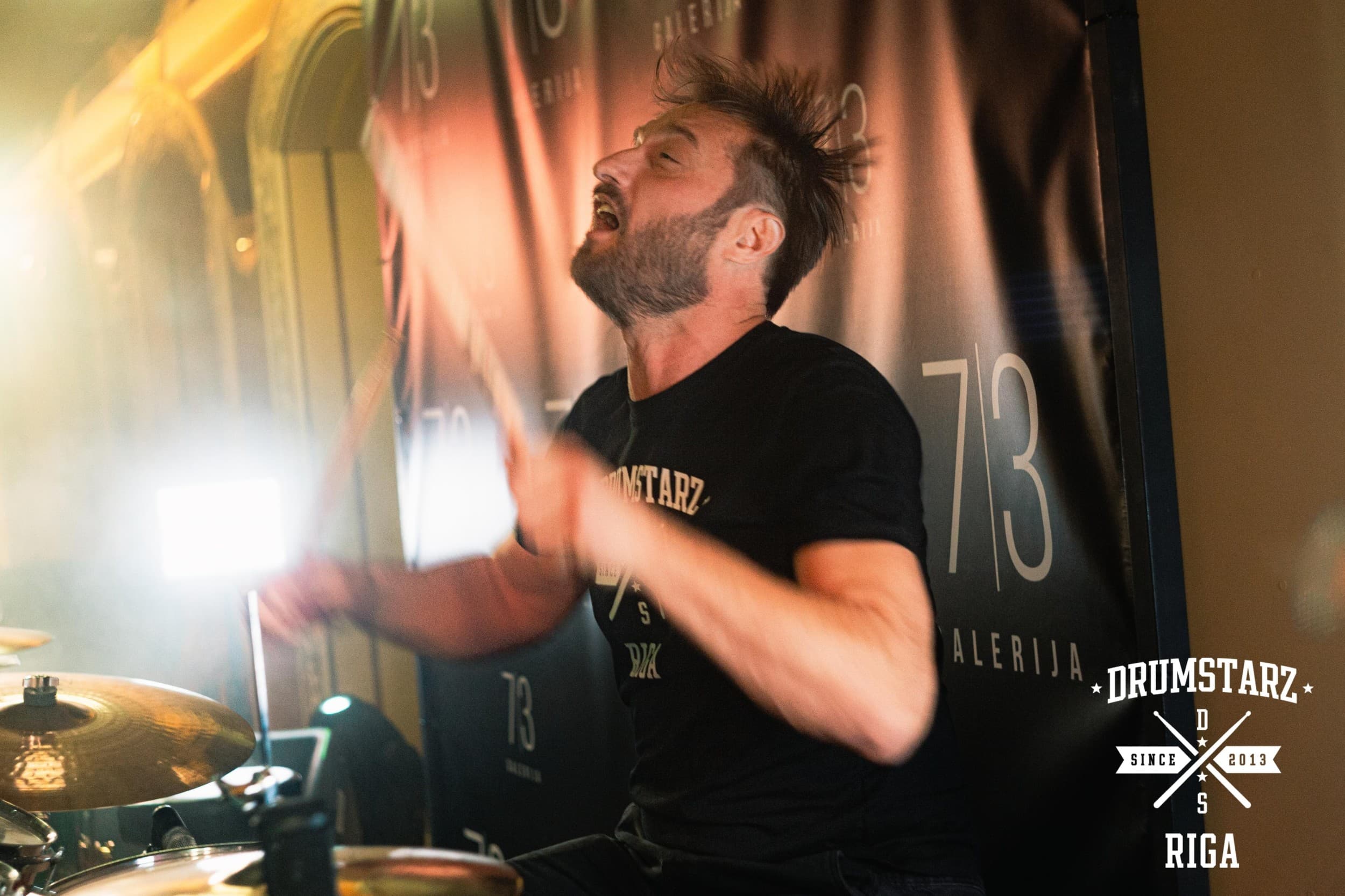Bungu spēles nodarbība DRUMSTARZ RIGA | Davanu Serviss