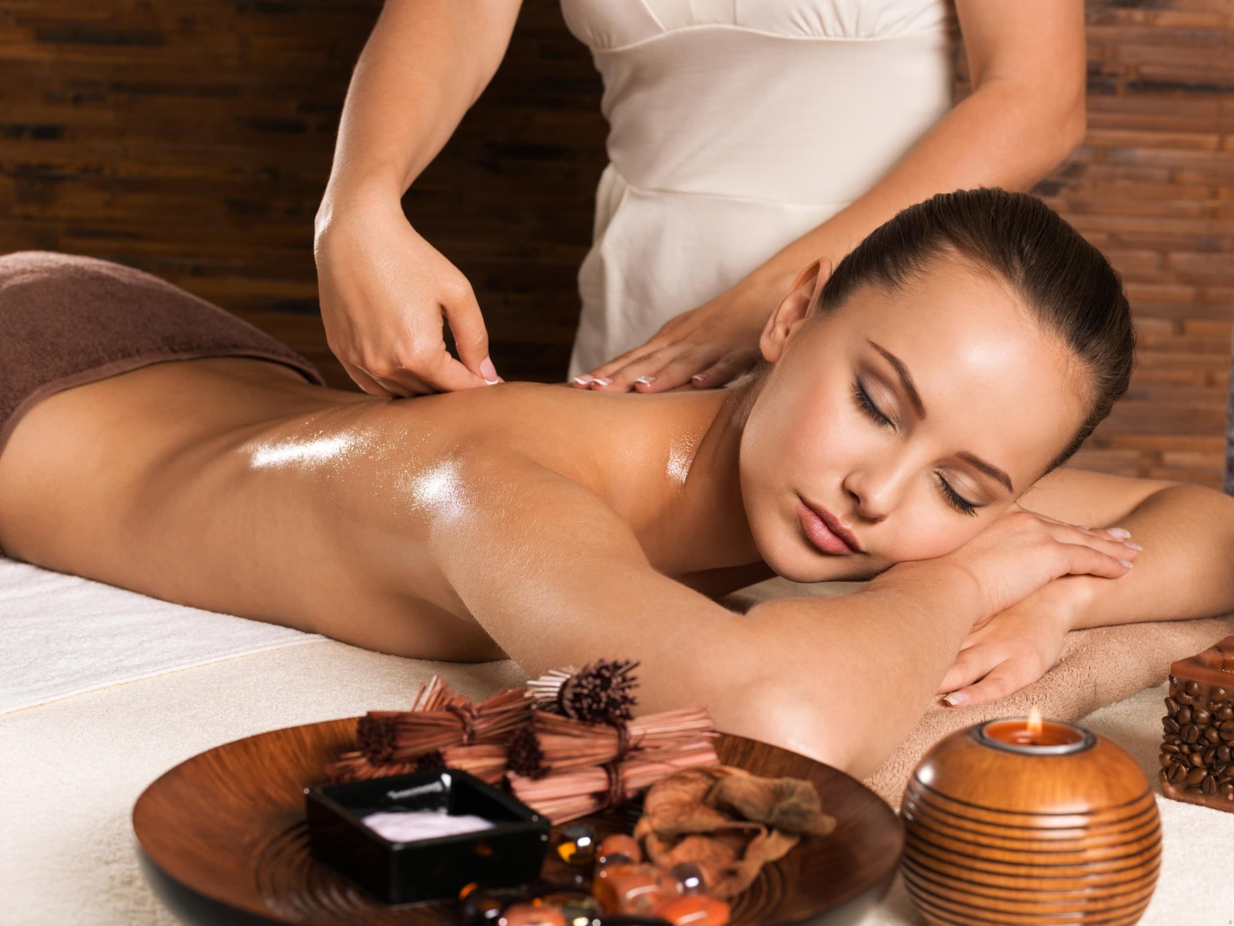 10 klasiskās muguras masāžas seansi studijā "Relax&SPA" Daugavpilī | Davanu Serviss