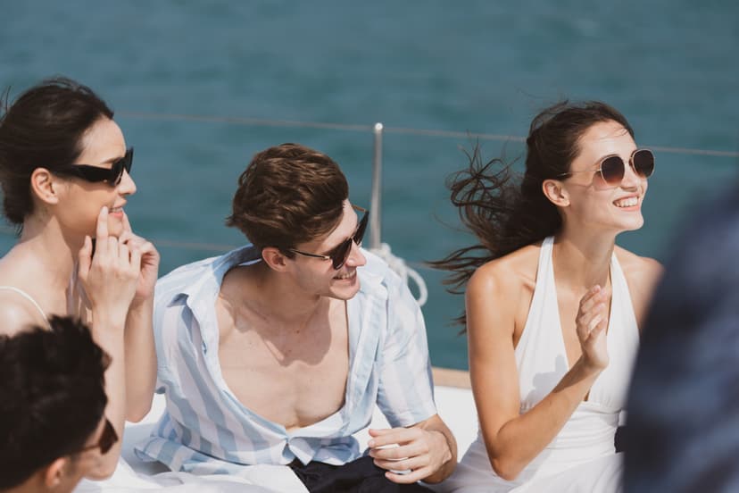 Brauciens ar buru jahtu Zebedee – 3 stundas jūrā līdz 10 pers.