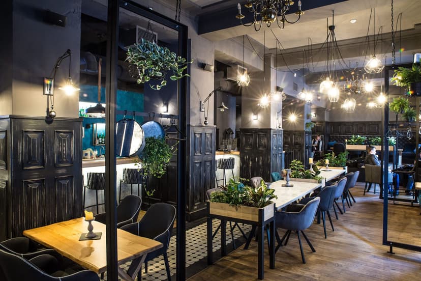 Vakariņas sveču gaismā Table 7 gastrobārā Vecrīgā