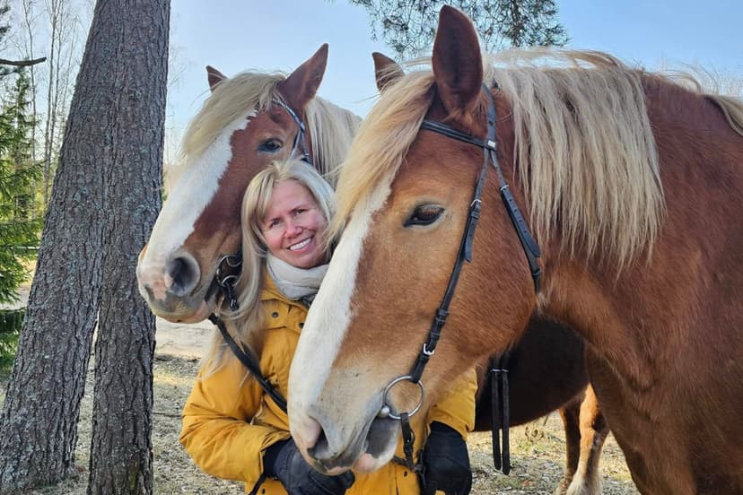 Romantisks pārgājiens ar zirgiem diviem Latgalē (8km)