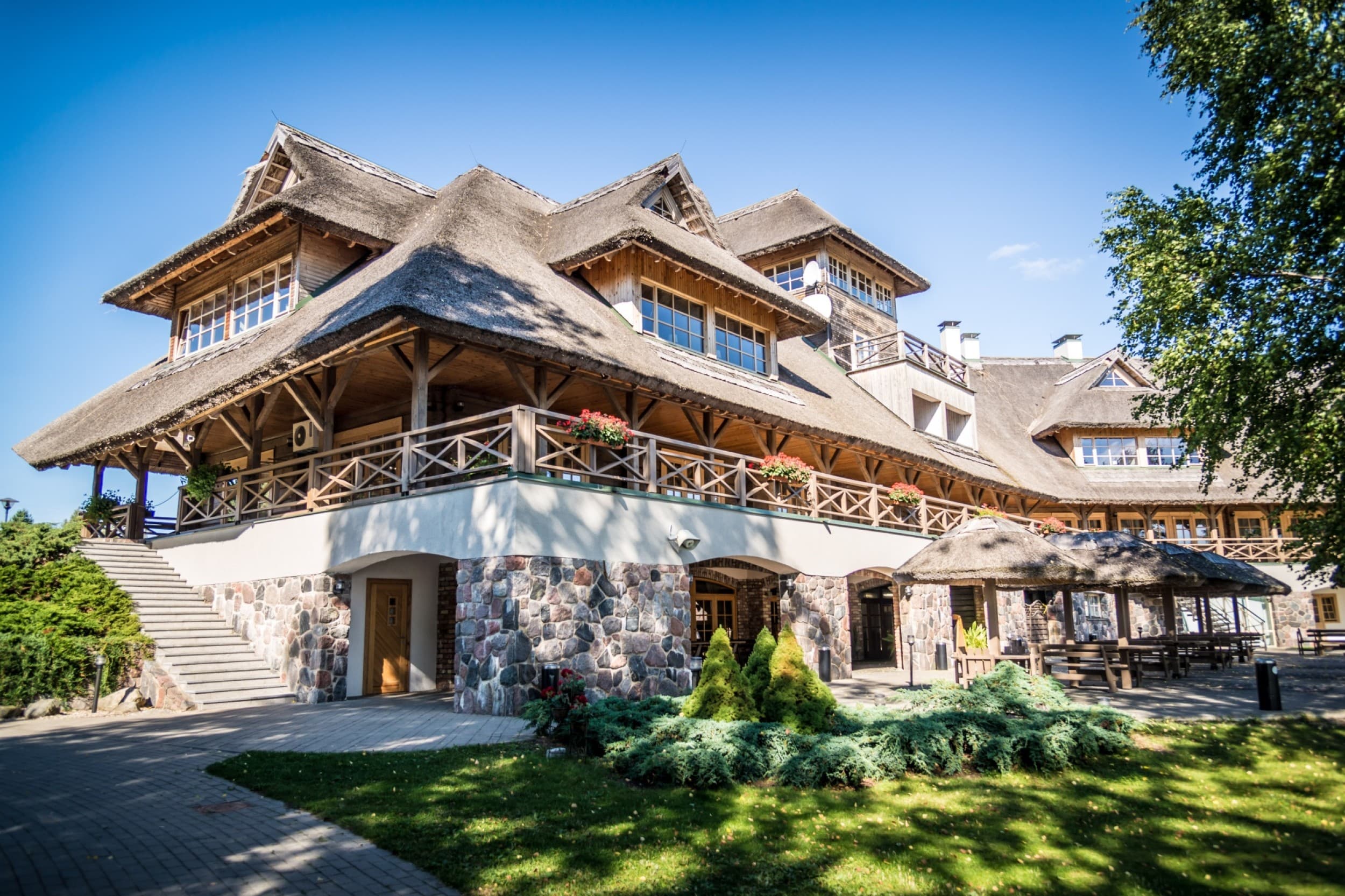 Porto Resort: All Inclusive отдых у озера для двоих, Лиласте | Davanu Serviss