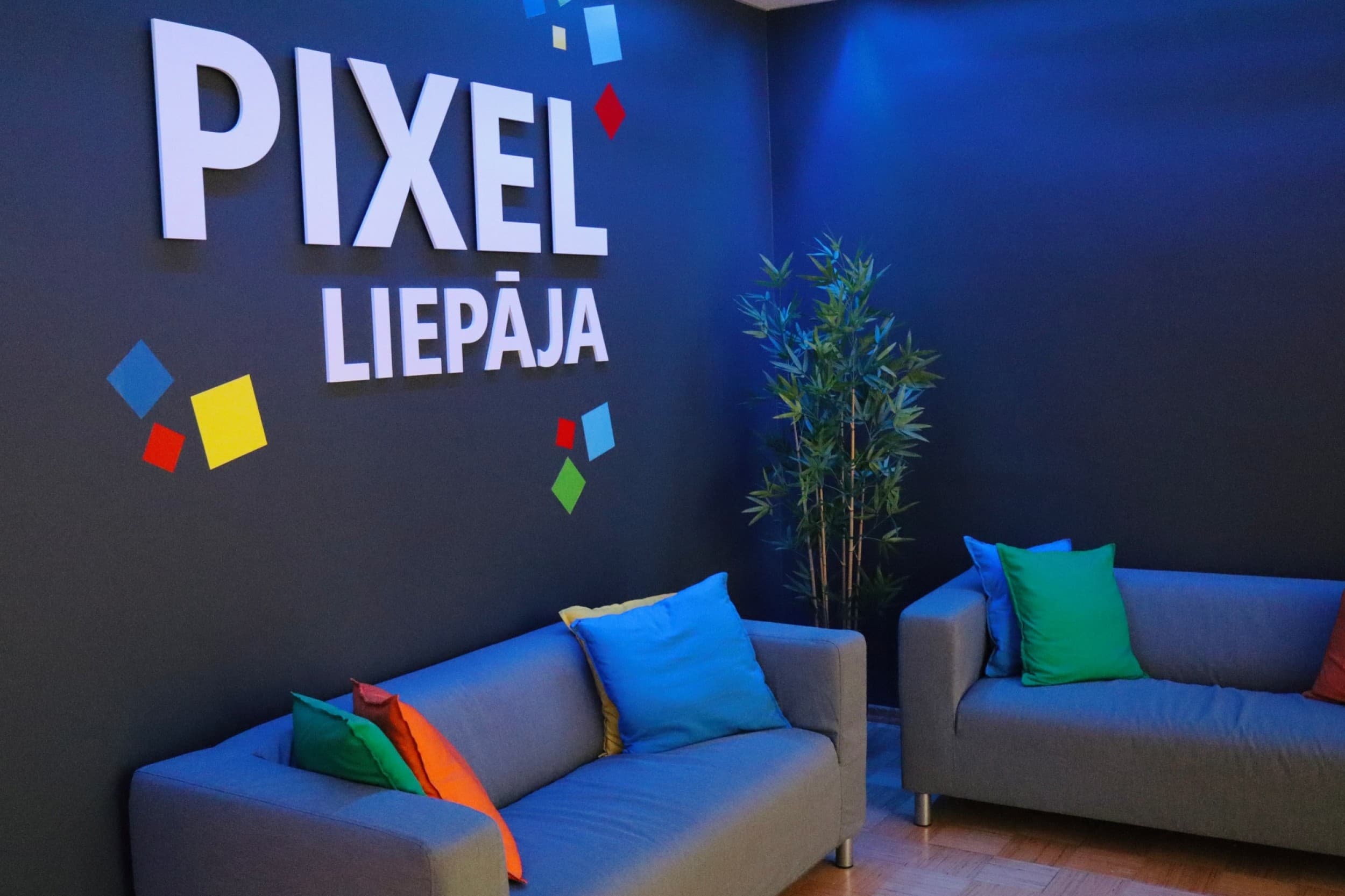Развлечения в двух PIXEL-залах в Лиепае – до 16 человек | Davanu Serviss