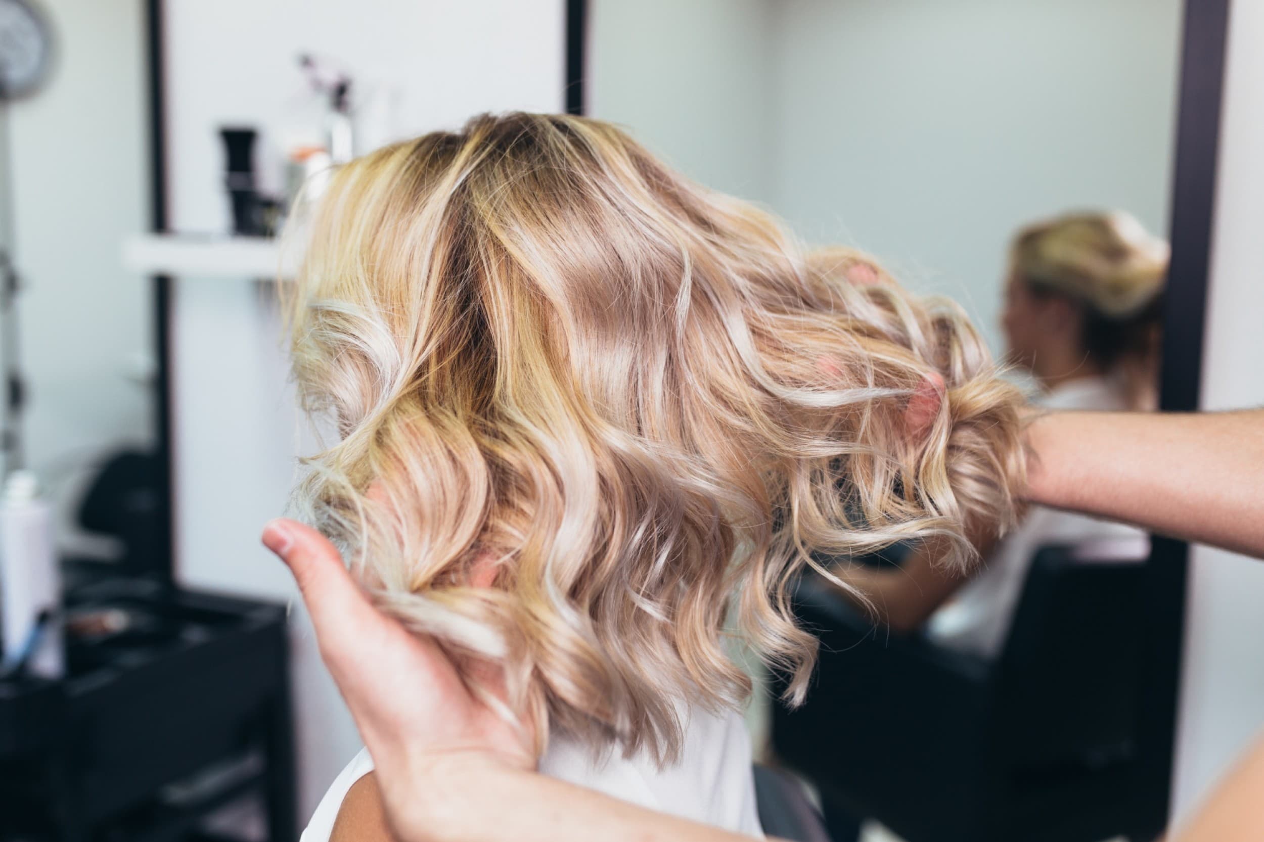 Matu krāsošana Balayage tehnikā – matu garums līdz pleciem | Davanu Serviss