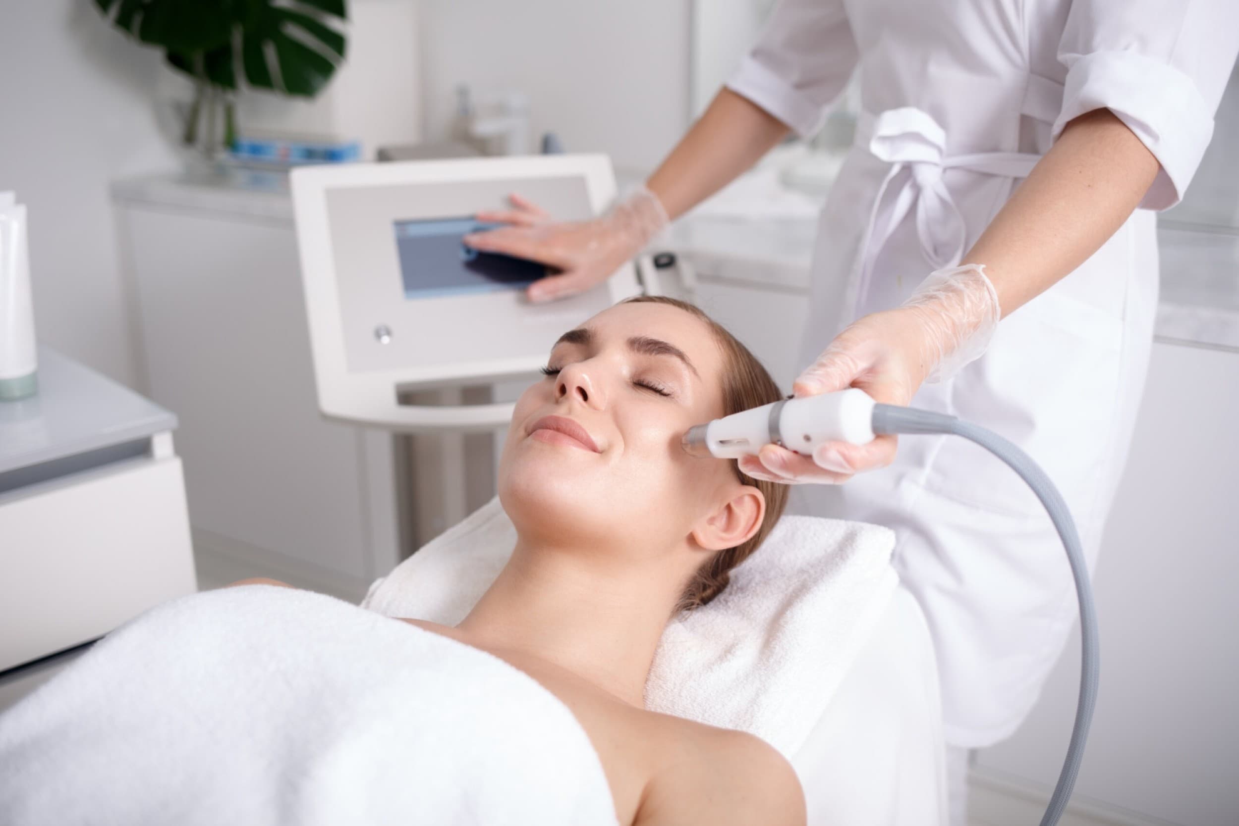 Интенсивное увлажнение кожи лица в студии AH Body Therapy | Davanu Serviss